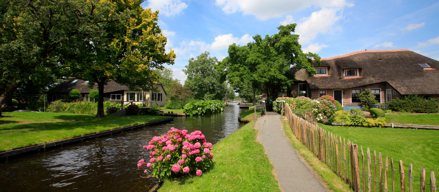 Hidden Gems: Giethoorn